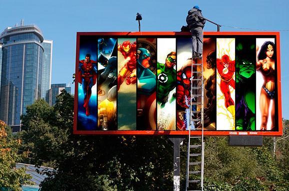 билборб супергерої
